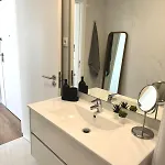With Huge Rooftopterrace - Free Parking *