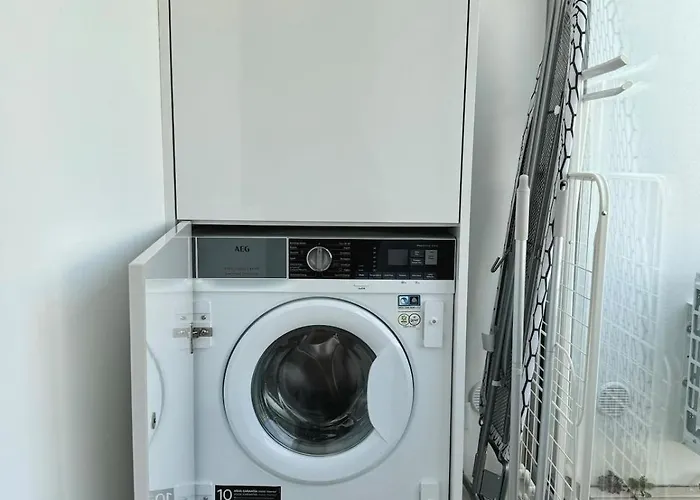 Appartement With Huge Rooftopterrace - Free Parking