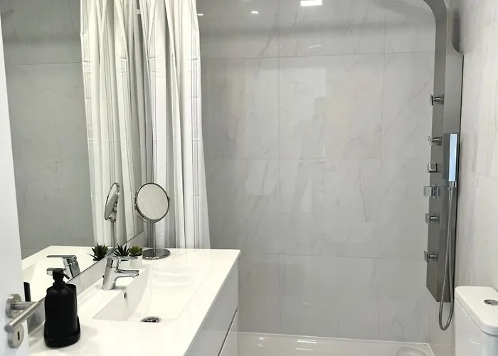 With Huge Rooftopterrace - Free Parking Appartement Figueira da Foz